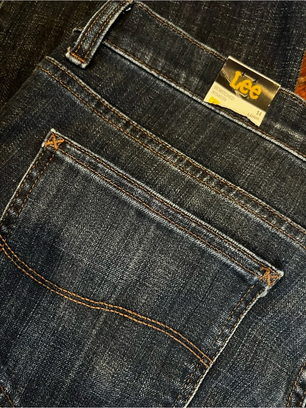 NWT Lee Relaxed Fit Straight Leg Jeans Women’s 14 Long Mid Rise Dark Wash
